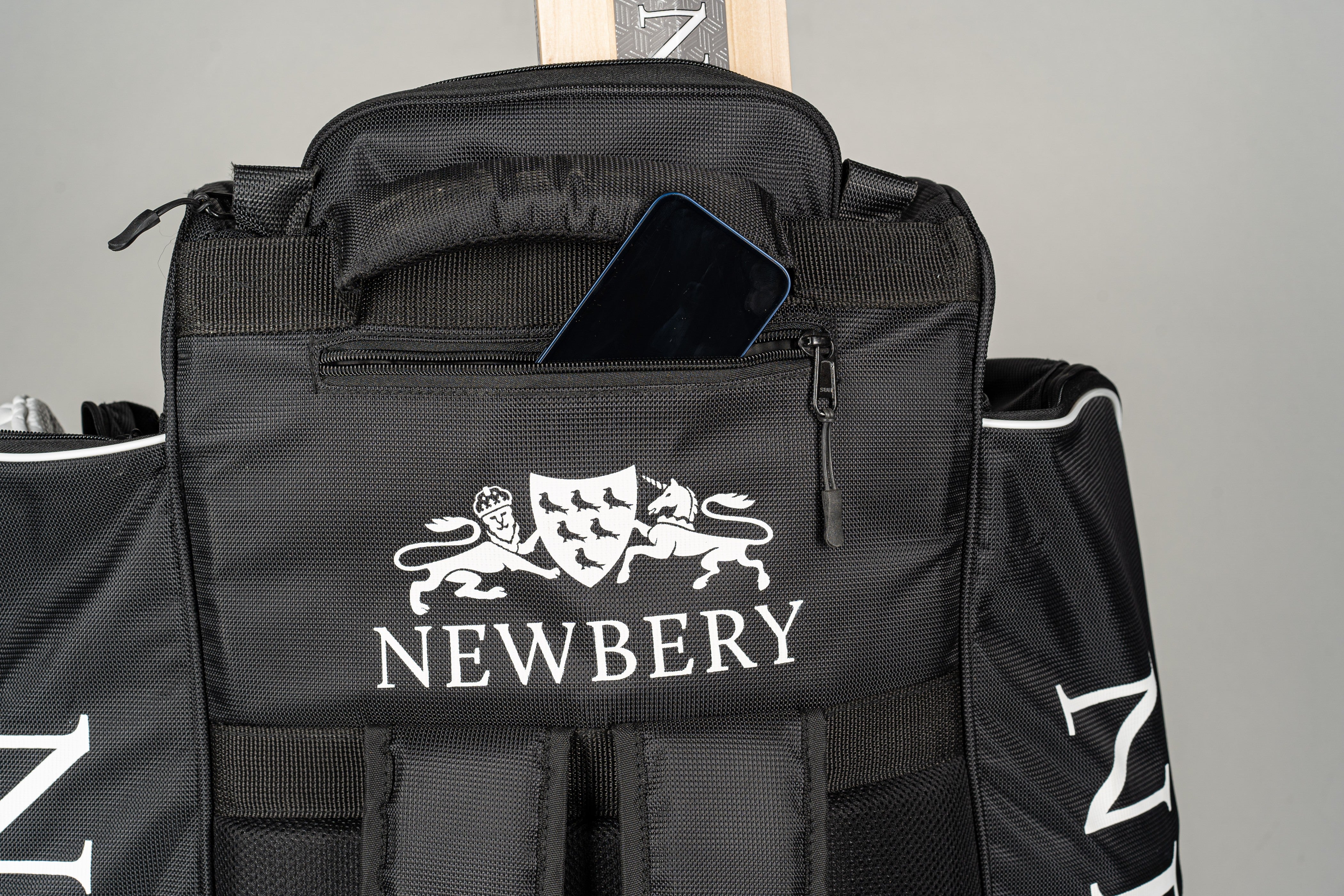 Newbery Elite Duffle Kit Bag