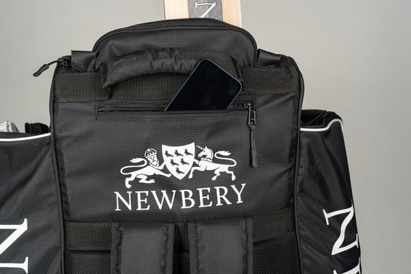 Newbery Elite Duffle Kit Bag