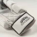 Load image into Gallery viewer, Newbery Player Gloves
